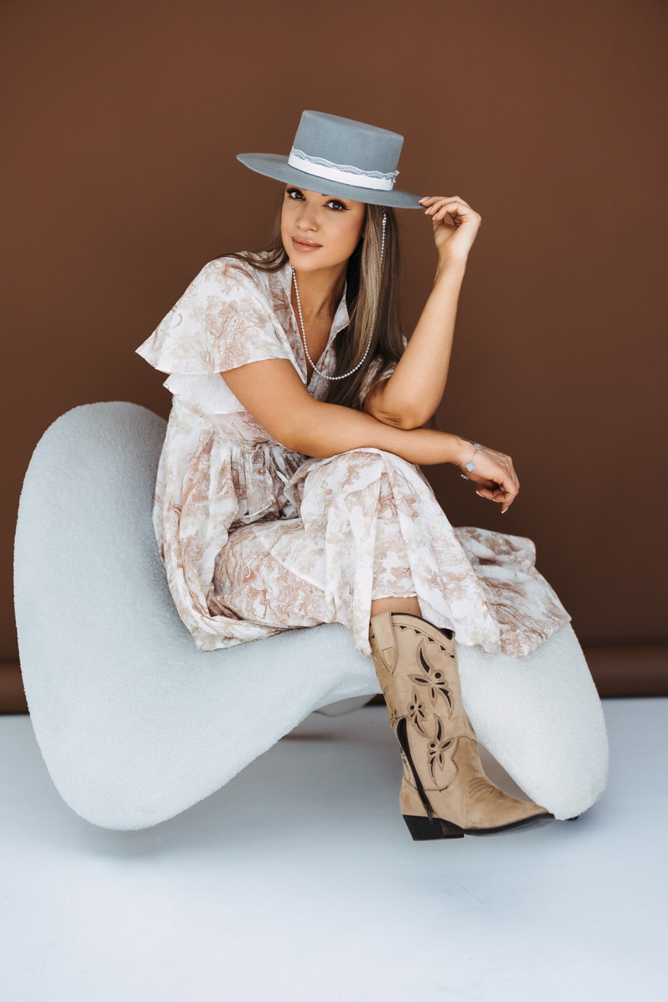 LACE WISPER